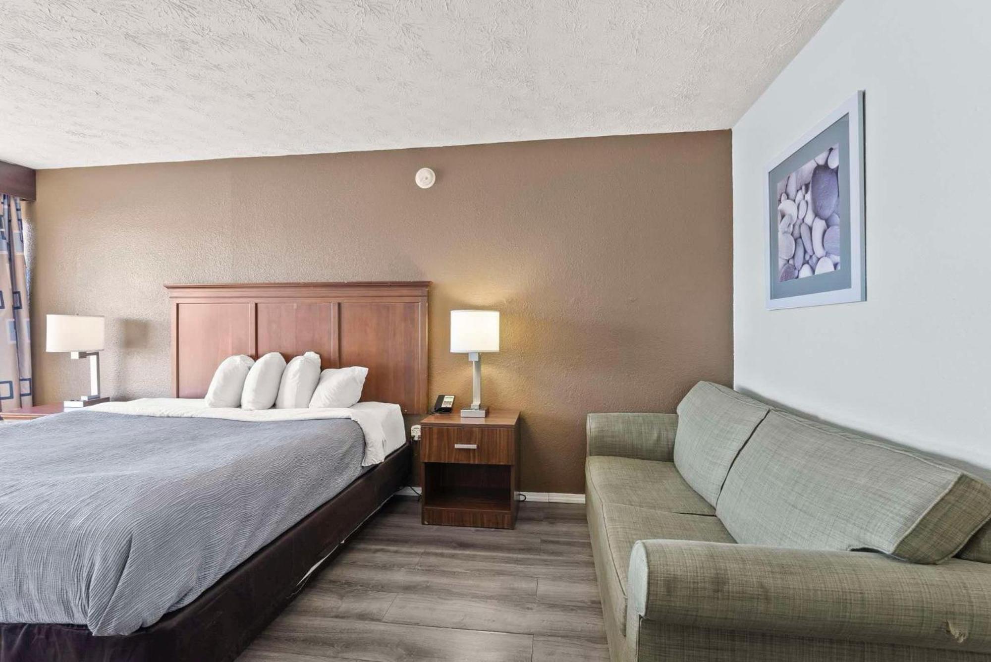 Quality Inn Georgetown Bagian luar foto